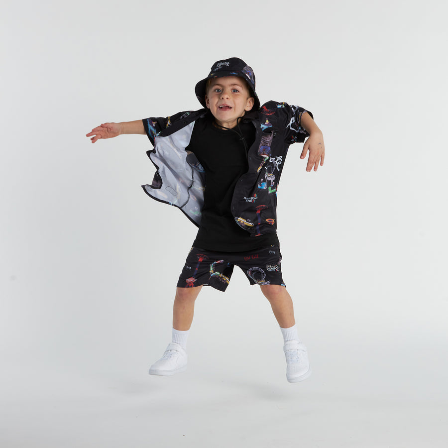 KID'S CRATE X RAINBOWS END PARTY SS SHIRT