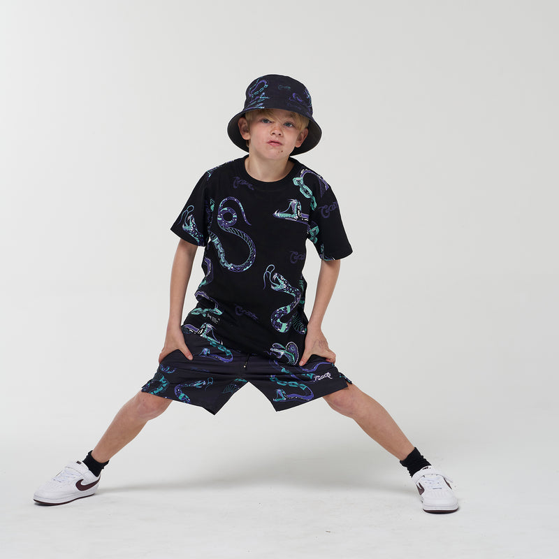 CRATE REVERSIBLE KIDS CHAINED SNAKE BUCKET HAT