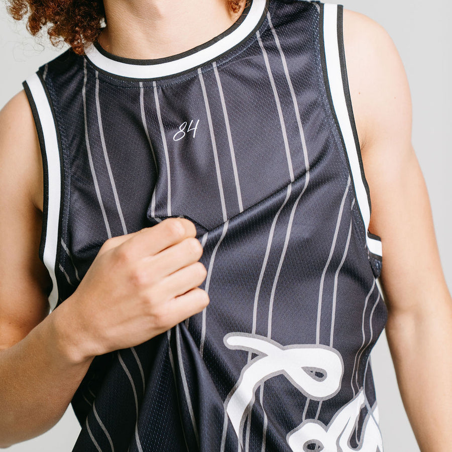 CRATE SIDE SCRIPT BASKETBALL SINGLET