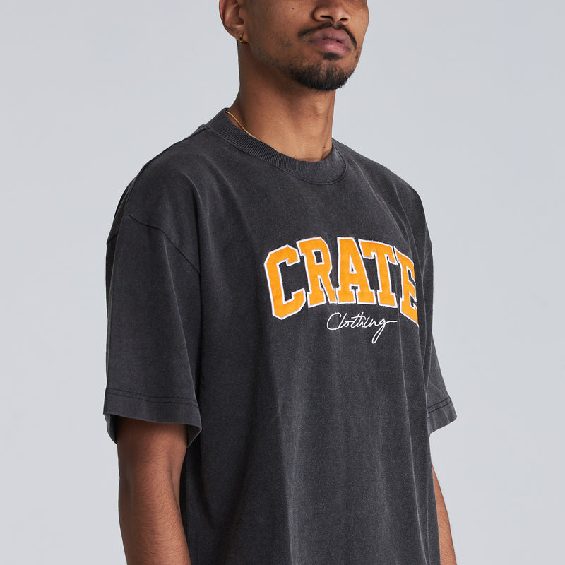 MEN’S VARSITY BOX FIT T-SHIRT
