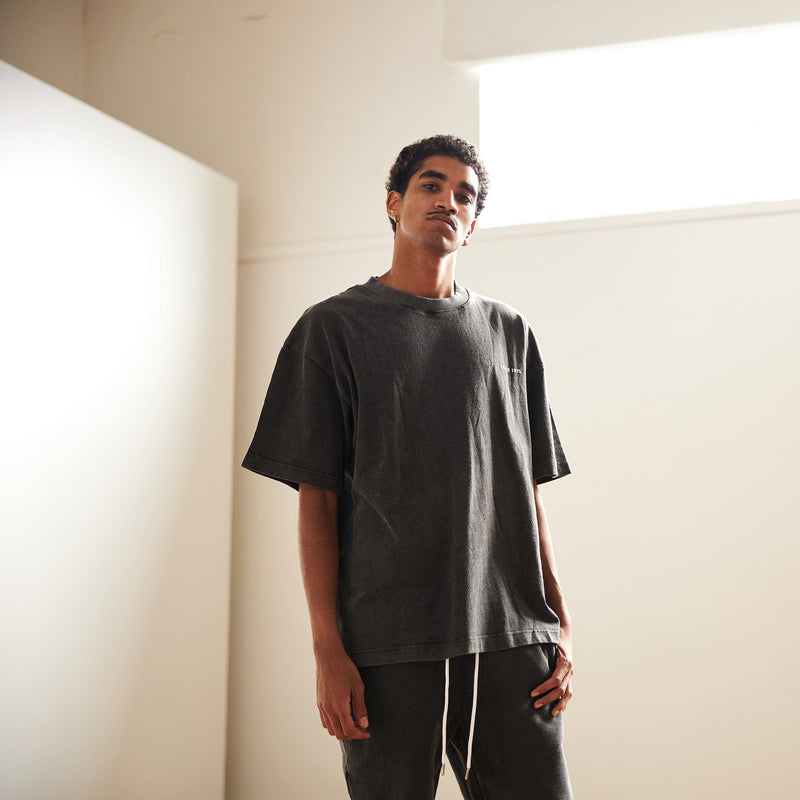 MEN’S OVERSIZED BOX FIT T-SHIRT