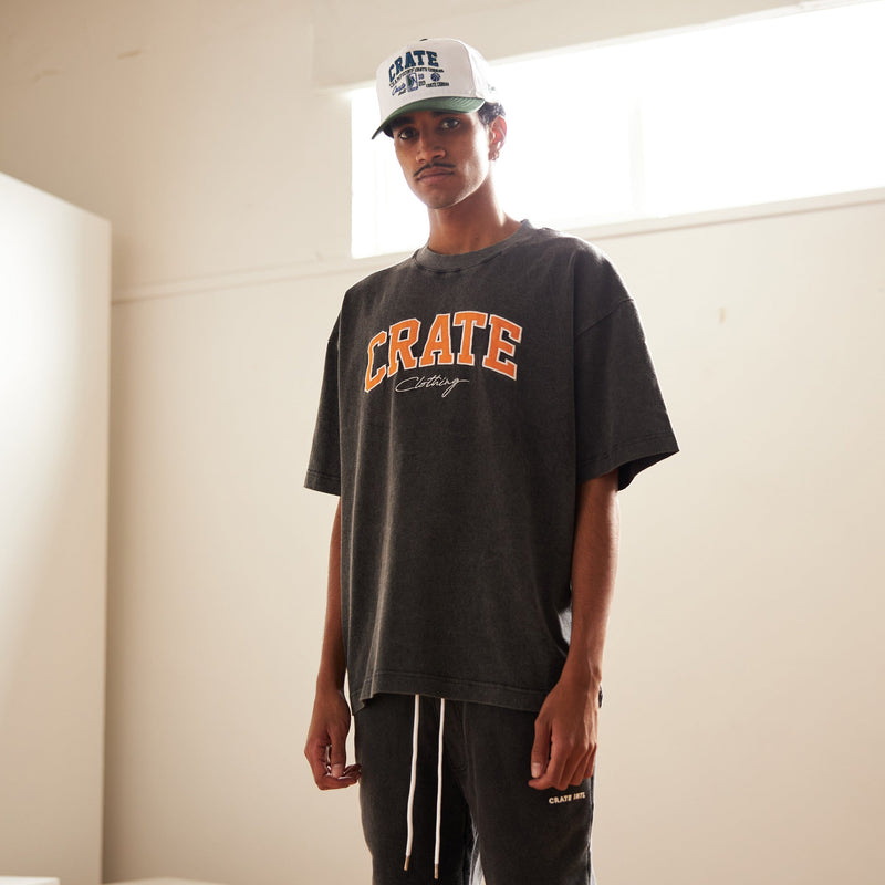 MEN’S VARSITY BOX FIT T-SHIRT